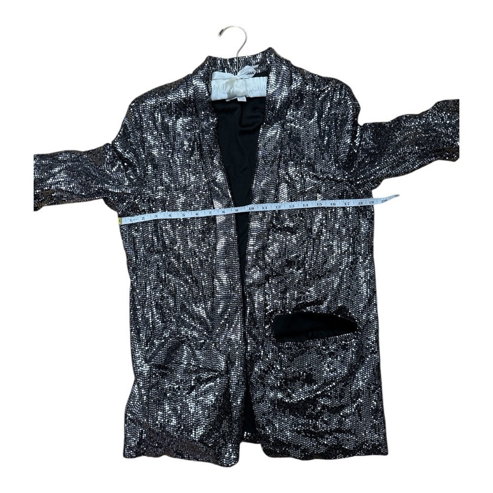 Silver Shimmering Blazer with Relaxed Open Front - Picture 5 of 5